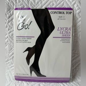 On the Go Ultra Sheer w/ Lycra Control Top Size 3 Pantyhose Nylon Stockings